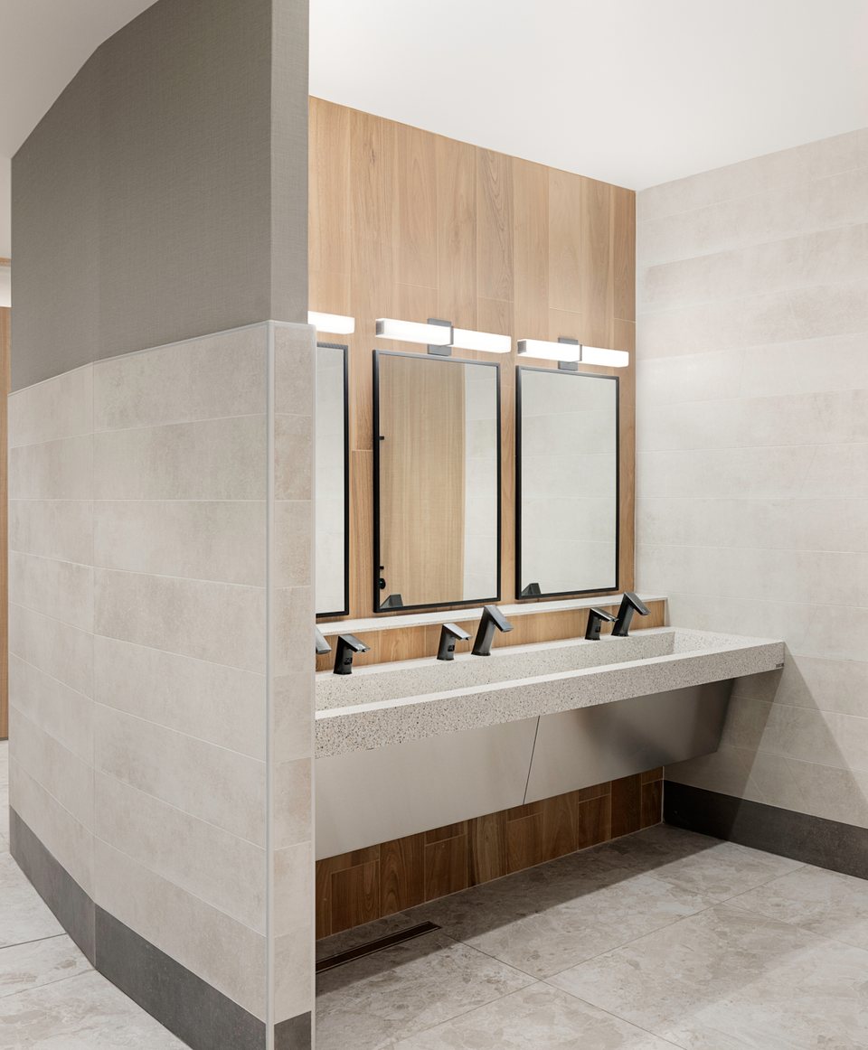 Website project for Arrow – Ottawa multi-trade contractor, designed by Series Five